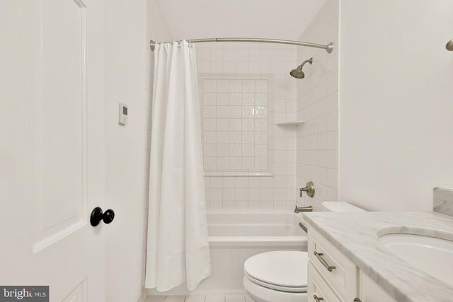 6068 HARDWICK PL, Falls Church, VA 22041