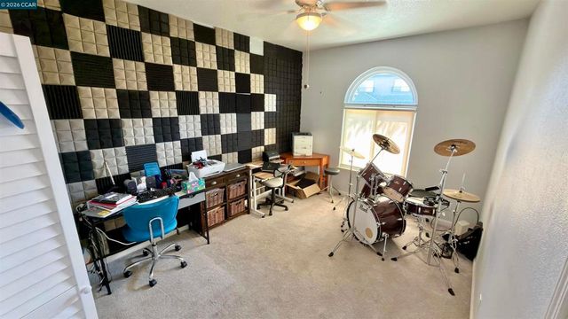 5593 Edgeview Dr, Discovery Bay, CA 94505