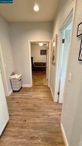 5593 Edgeview Dr, Discovery Bay, CA 94505