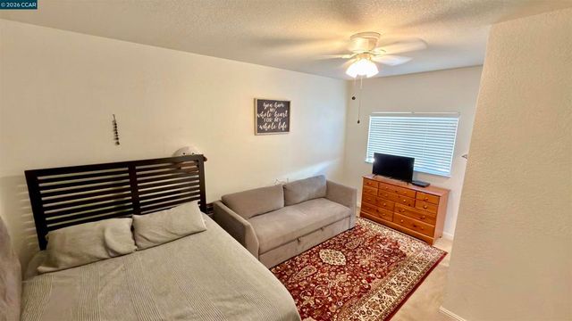 5593 Edgeview Dr, Discovery Bay, CA 94505