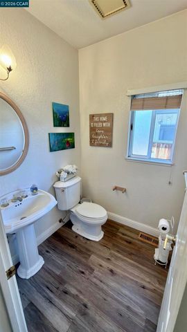 5593 Edgeview Dr, Discovery Bay, CA 94505