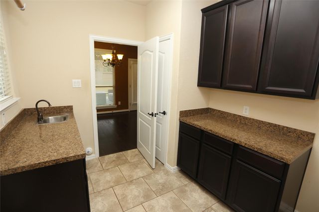 2033 Brodie Lane, Conroe, TX 77301