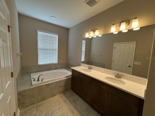 9429 CRESCENT RAY DRIVE, Wesley Chapel, FL 33545