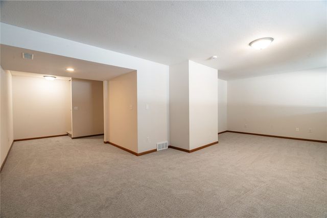 2720 6th Street, Marion, IA 52302