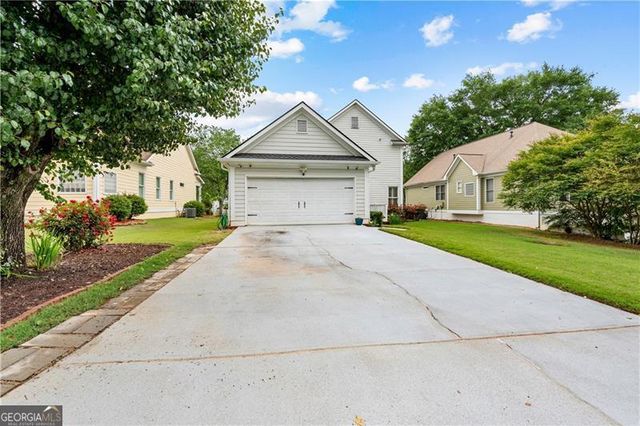 8 Pecan Trace, Newnan, GA 30265