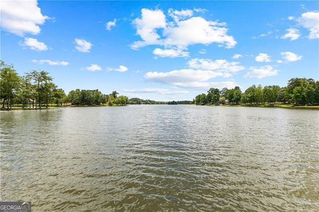 8 Pecan Trace, Newnan, GA 30265