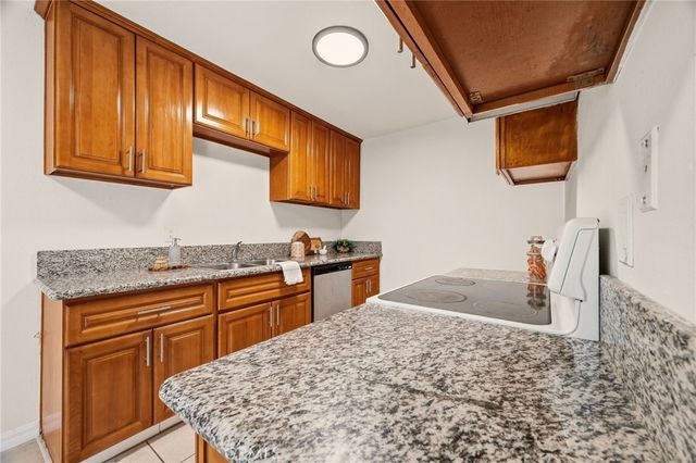 17056 Colima Road 221, Hacienda Heights, CA 91745