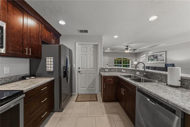 4924 S DOSSEY ROAD, Lakeland, FL 33811