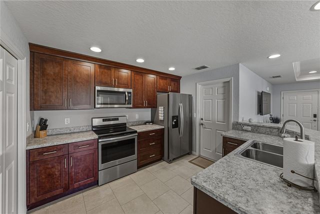 4924 S DOSSEY ROAD, Lakeland, FL 33811