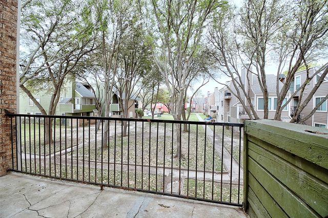 9831 Walnut Street 209, Dallas, TX 75243