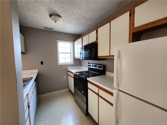 201-8 Waterdown Drive, Fayetteville, NC 28314