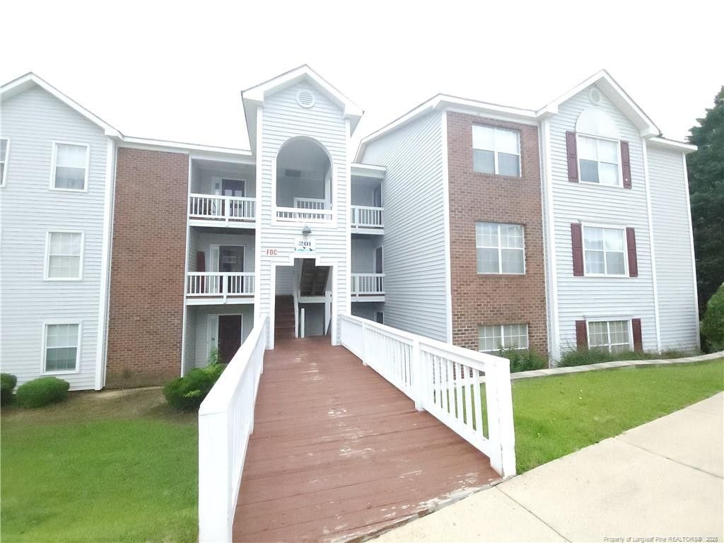 201-8 Waterdown Drive, Fayetteville, NC 28314