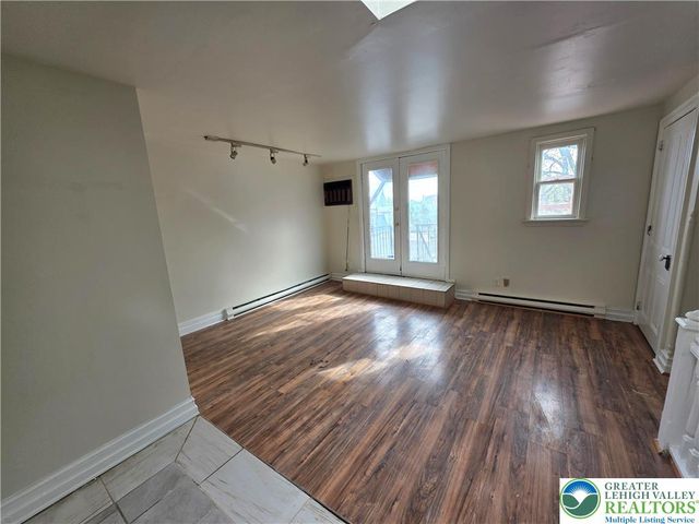 241 9th Street, Allentown City, PA 18102