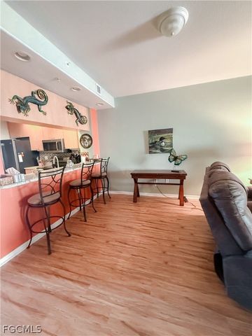 1137 Van Loon Commons CIR 202, Cape Coral, FL 33909