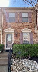 613 Carriagehouse Lane 8D, Garland, TX 75040