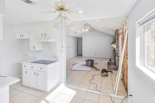 2719 Meadow Lane, Houston, TX 77568