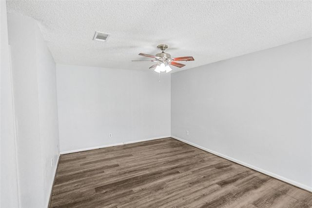 2719 Meadow Lane, Houston, TX 77568