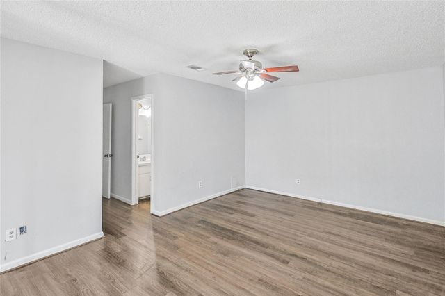 2719 Meadow Lane, Houston, TX 77568