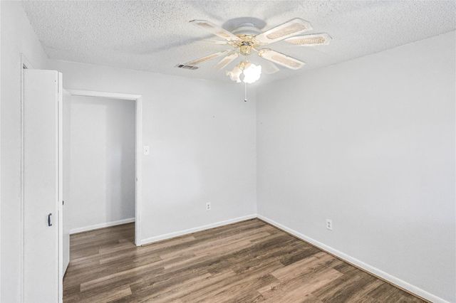 2719 Meadow Lane, Houston, TX 77568