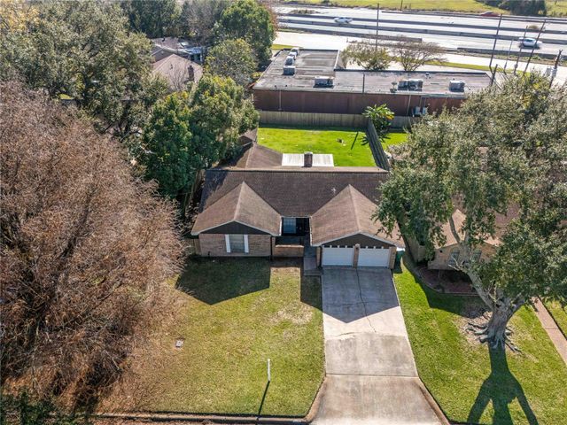 2719 Meadow Lane, Houston, TX 77568