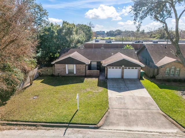 2719 Meadow Lane, Houston, TX 77568
