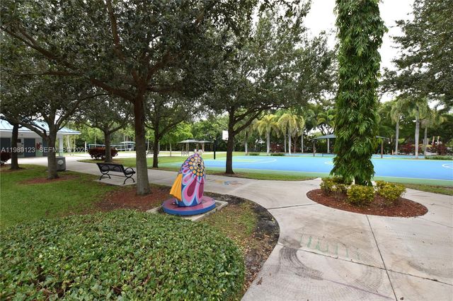 3800 Oaks Clubhouse Dr 309, Pompano Beach, FL 33069