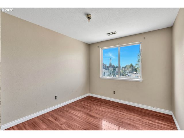 8304 Ne 136TH Ave, Vancouver, WA 98682