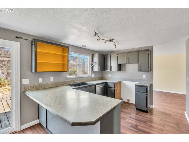 8304 Ne 136TH Ave, Vancouver, WA 98682