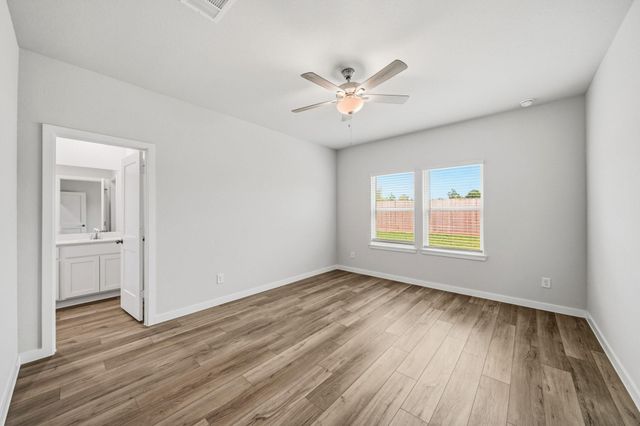 11418 Youngquist Drive, Mont Belvieu, TX 77535
