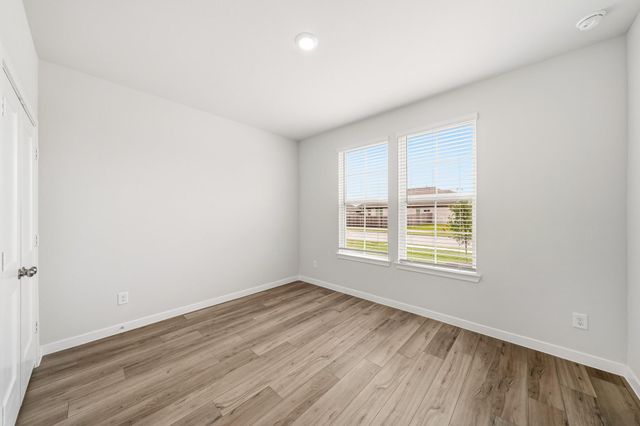 11418 Youngquist Drive, Mont Belvieu, TX 77535