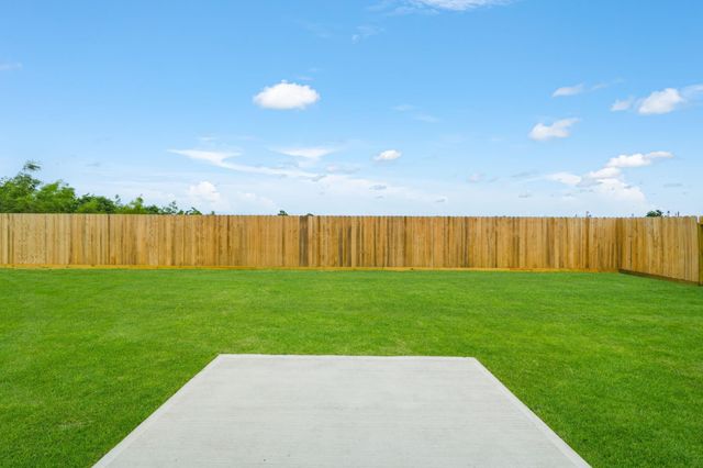 11418 Youngquist Drive, Mont Belvieu, TX 77535