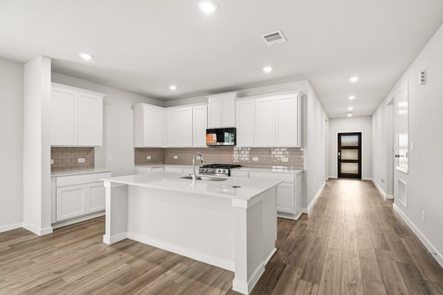 11418 Youngquist Drive, Mont Belvieu, TX 77535