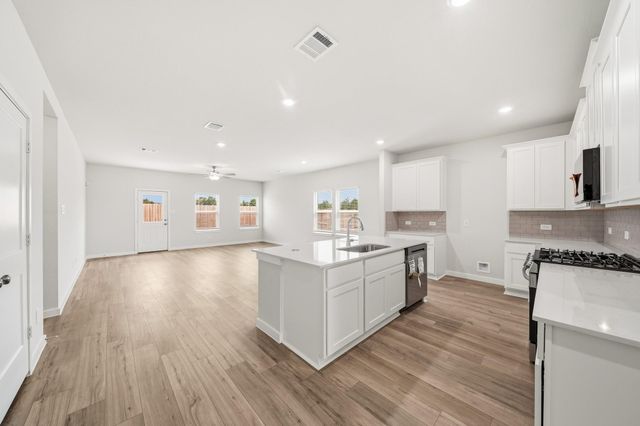 11418 Youngquist Drive, Mont Belvieu, TX 77535