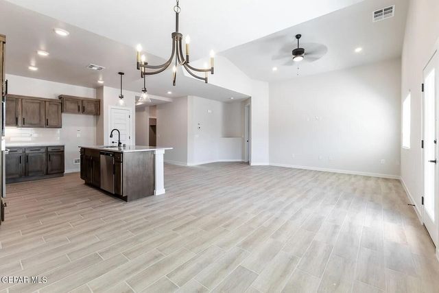 3805 Course Street, El Paso, TX 79938