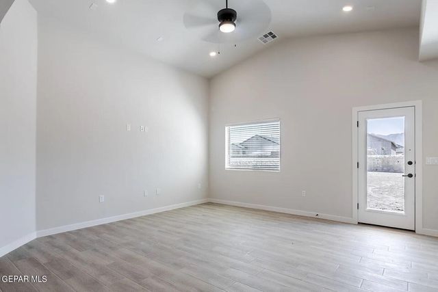 3805 Course Street, El Paso, TX 79938