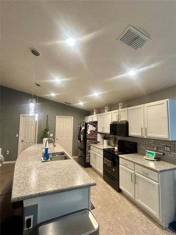 336 ST GEORGES CIR, Eagle Lake, FL 33839