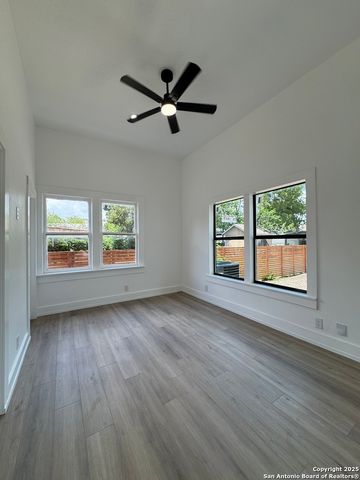 105 Forrest, San Antonio, TX 78204