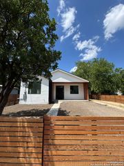 105 Forrest, San Antonio, TX 78204