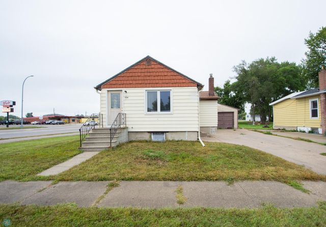 104 16th Street S, Moorhead, MN 56560