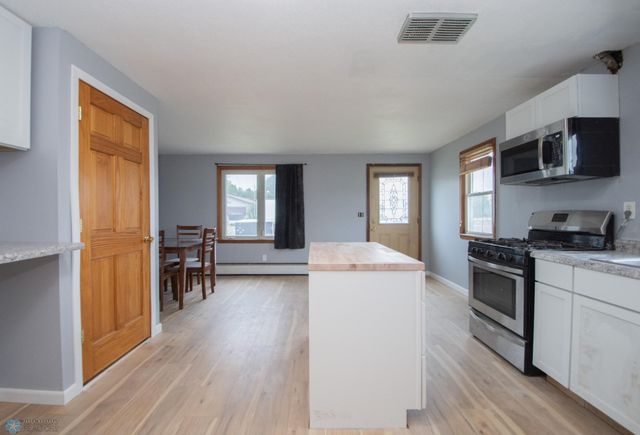 104 16th Street S, Moorhead, MN 56560