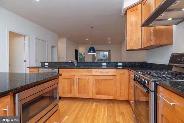 156 CHRISTINA LANDING DR, Wilmington, DE 19801