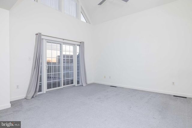 156 CHRISTINA LANDING DR, Wilmington, DE 19801