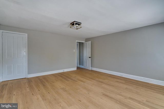156 EAST ST, Philadelphia, PA 19127