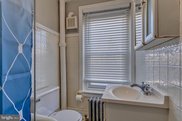 156 EAST ST, Philadelphia, PA 19127