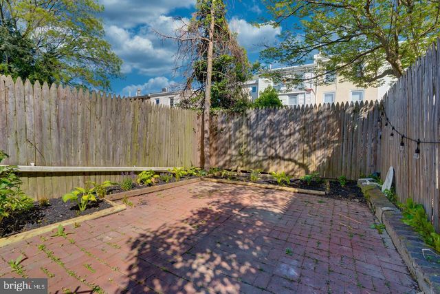 156 EAST ST, Philadelphia, PA 19127