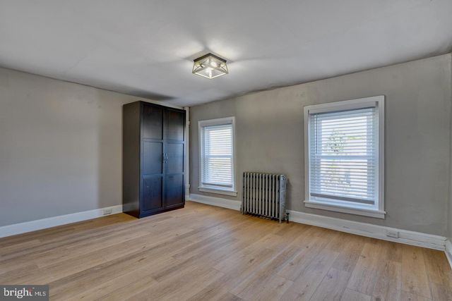 156 EAST ST, Philadelphia, PA 19127