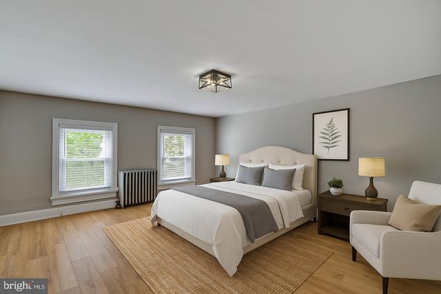 156 EAST ST, Philadelphia, PA 19127