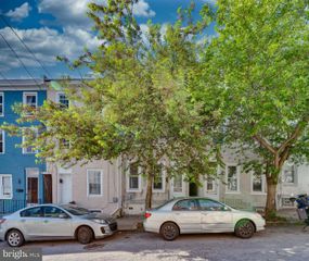 156 EAST ST, Philadelphia, PA 19127
