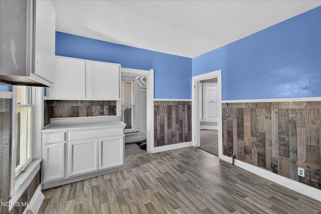 842 Lincoln Avenue, Toledo, OH 43607