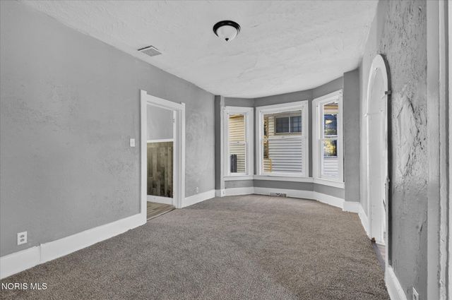 842 Lincoln Avenue, Toledo, OH 43607